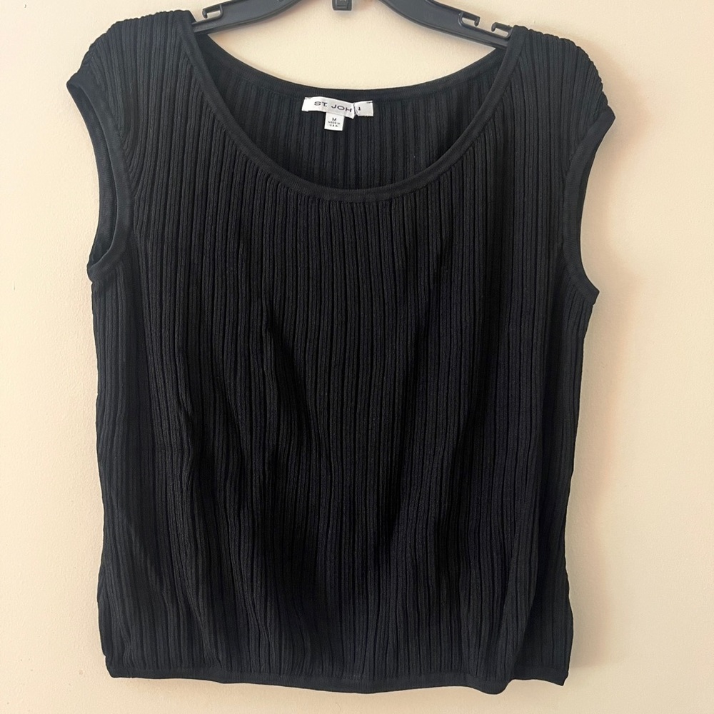 St. John Black Ribbed Fitted Sleeveless Tank Top